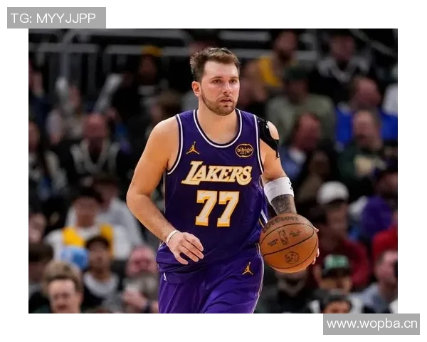 老皇帝宝刀未老！湖人129-118力擒公牛，詹姆斯24+5，东契奇46+7+11炸场